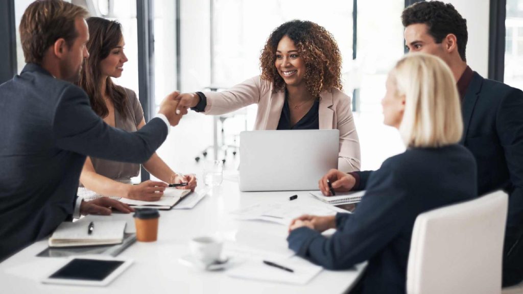 Guide on How to Set Up Holding Company in Dubai